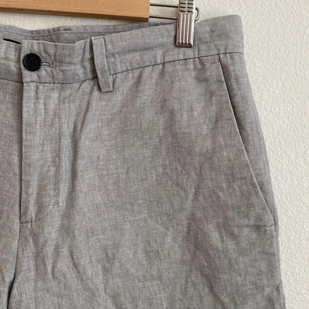 Banana Republic Gray Flat Front Aiden Shorts - 33